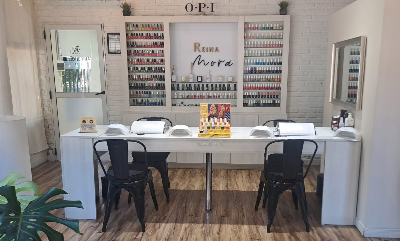 Reina Mora Estética